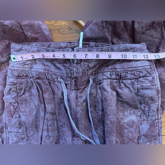 Free People Fly Away Parachute Cargo Pants Purple Dye Size 2 - Picture 11 of 11